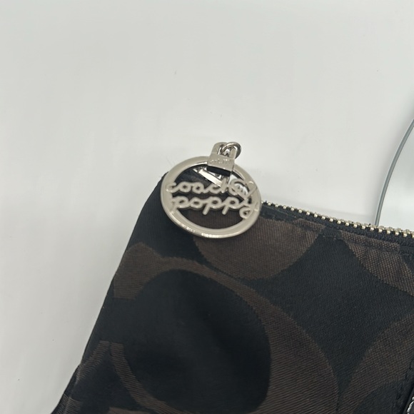 Coach Poppy Zip Tote - Picture 7 of 8